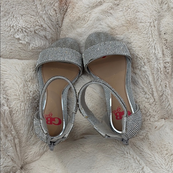 Silver Rhinestone Sandals - Picture 1 of 3